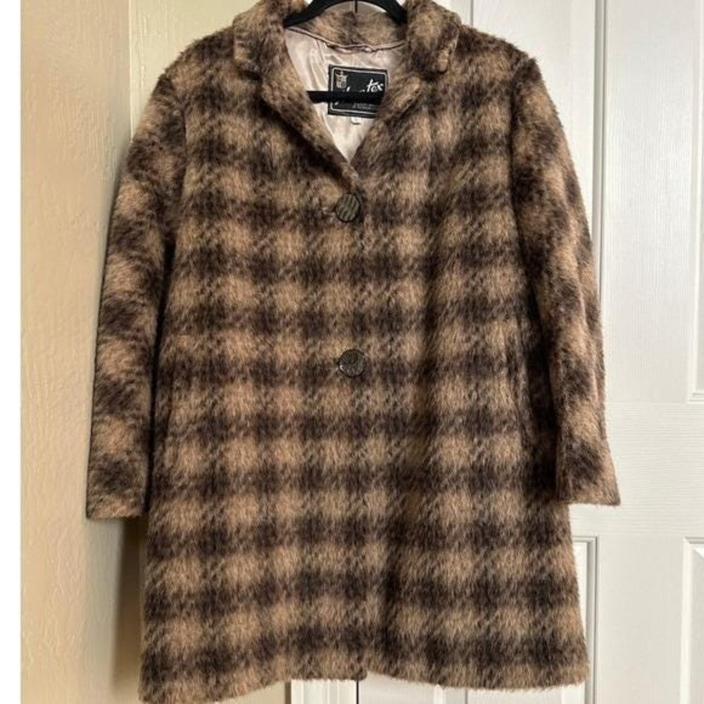 Vintage Nayy-tex Plaid Faux Fur Coat - British Empire Made‎ - Pit to Pit 20.5"